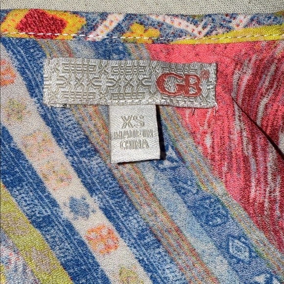 GB Colorful Patterned Blouse - Size XS - Picture 6 of 6